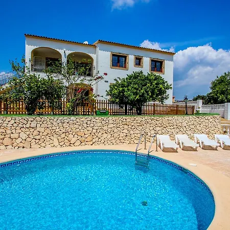 Villa Juanjo - Lovely Detached In